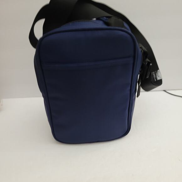 Eddie Bauer Blue Cooler Bag with Convenient Pockets - Picture 5 of 10